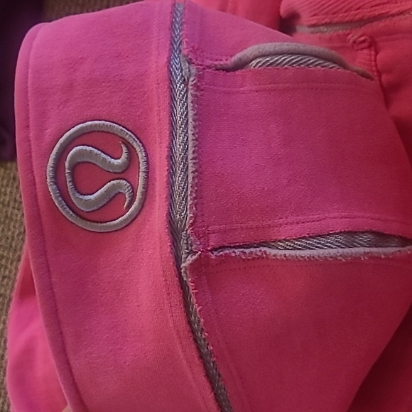 Special edition Lululemon hoodie - Picture 8 of 8